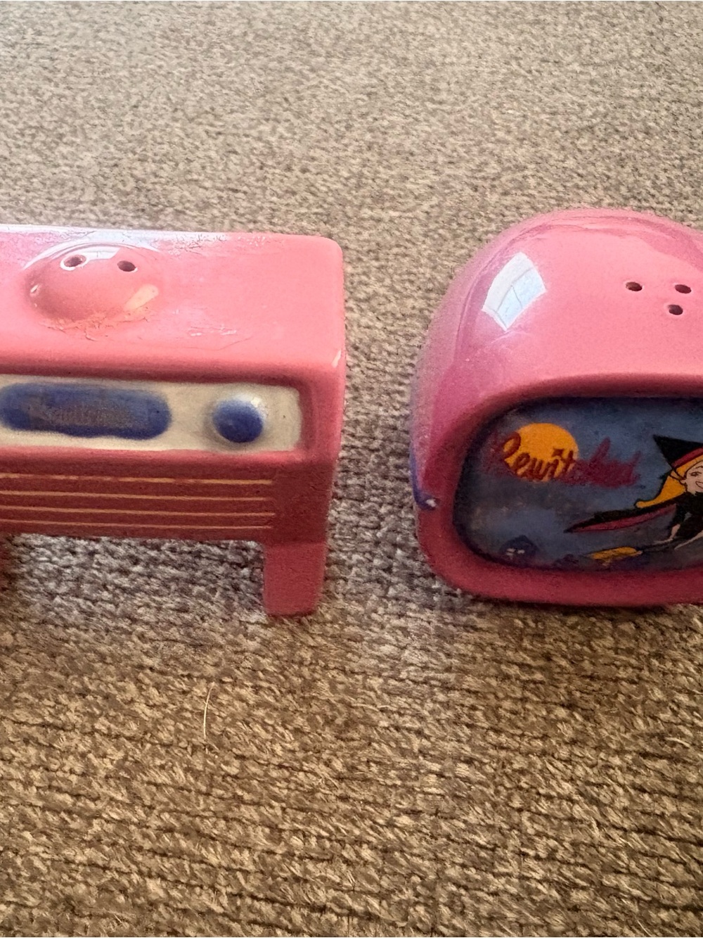 Bewitched Vintage 2000 yr. Pink Retro TV & Radio Salt and Pepper Shakers